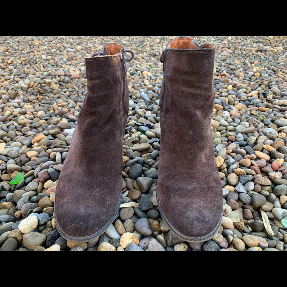 Lucky Brand Yamina Brown Suede Wedge Zip Ankle Booties - Picture 2 of 5